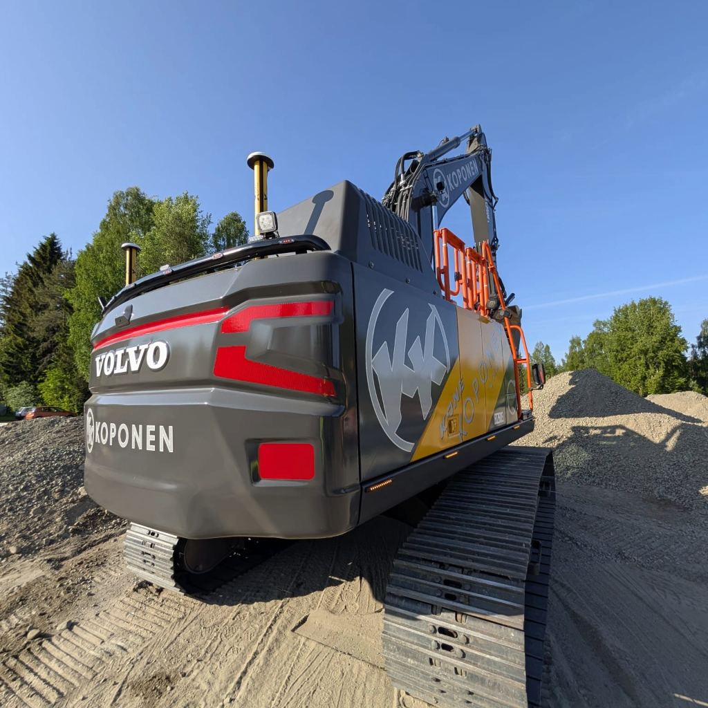 Valoteline taakse / peräpuntin päälle Volvo EC250EL 2021-