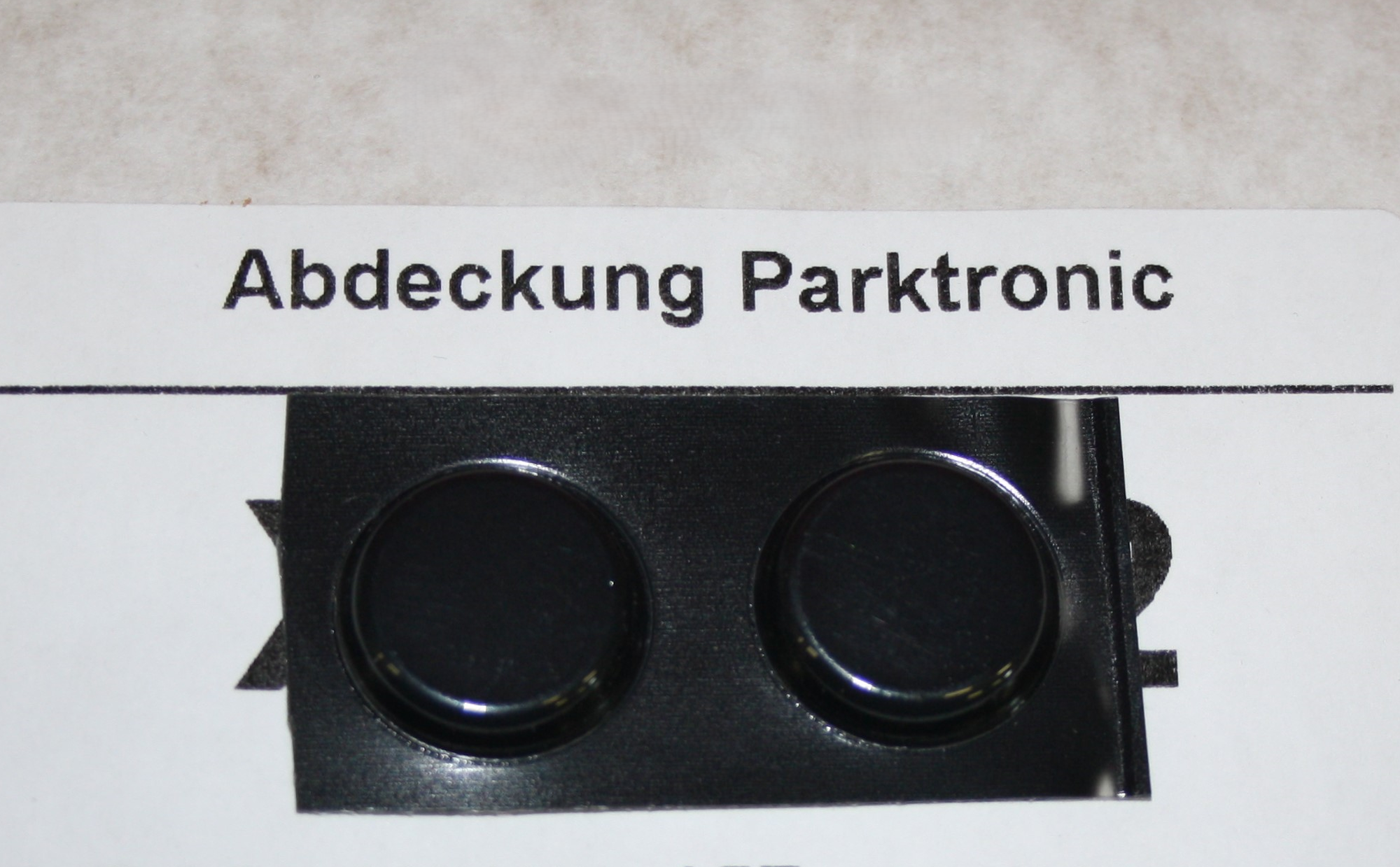 Pysäköintitutkan sensorin peitetulppa pari. (Parktronic)