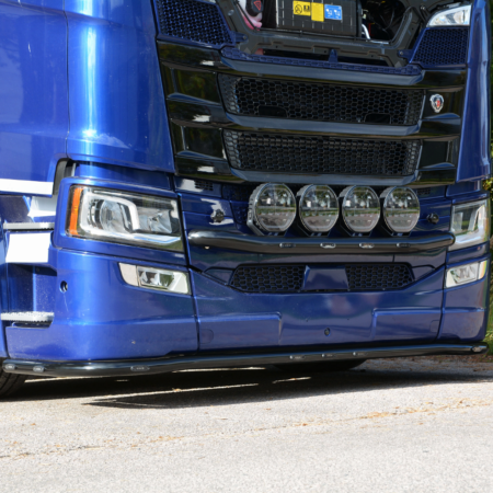 Etuhelmaputki Lowline V26 Scania Nextgen - Iso puskuri