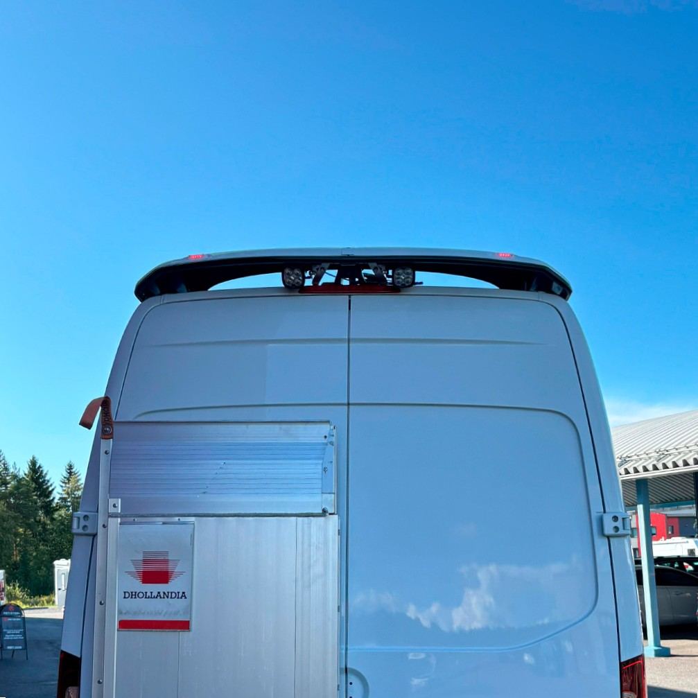 Takaspoileri MB Sprinter 2006-2017 (Takakameralla)